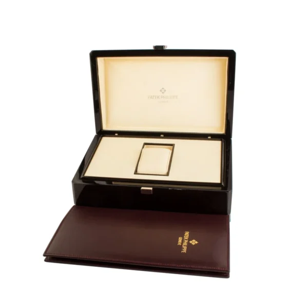 Patek Philippe Complications 18k Yellow Gold Chronograph - Image 6